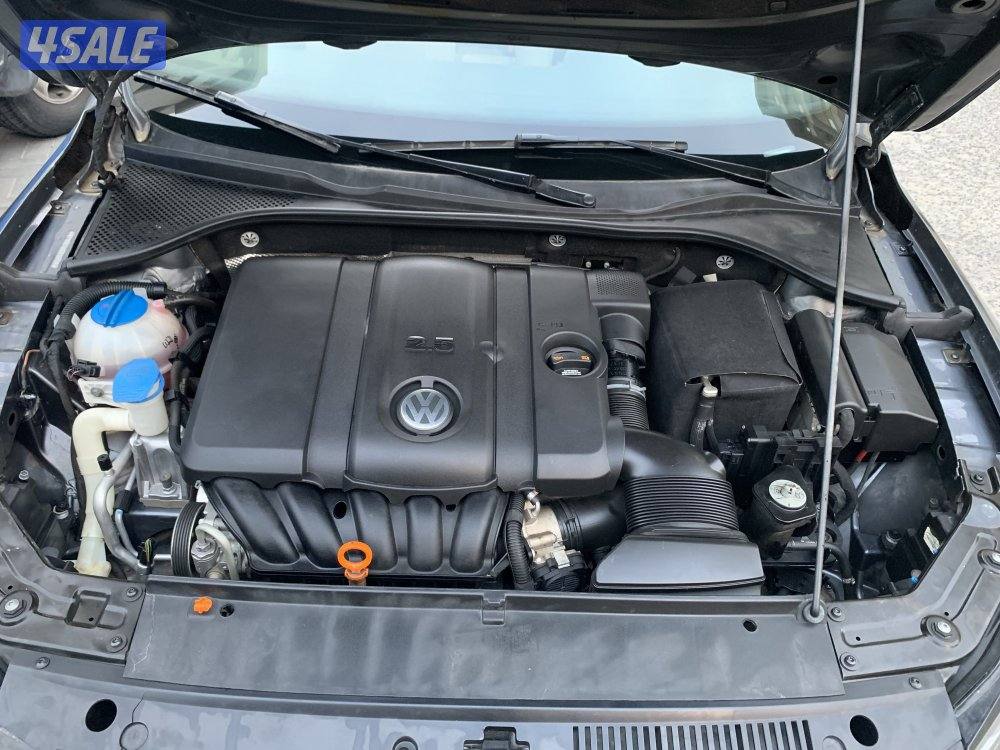 فولكس واجن باسات موديل 2013 بحالة ممتاز6