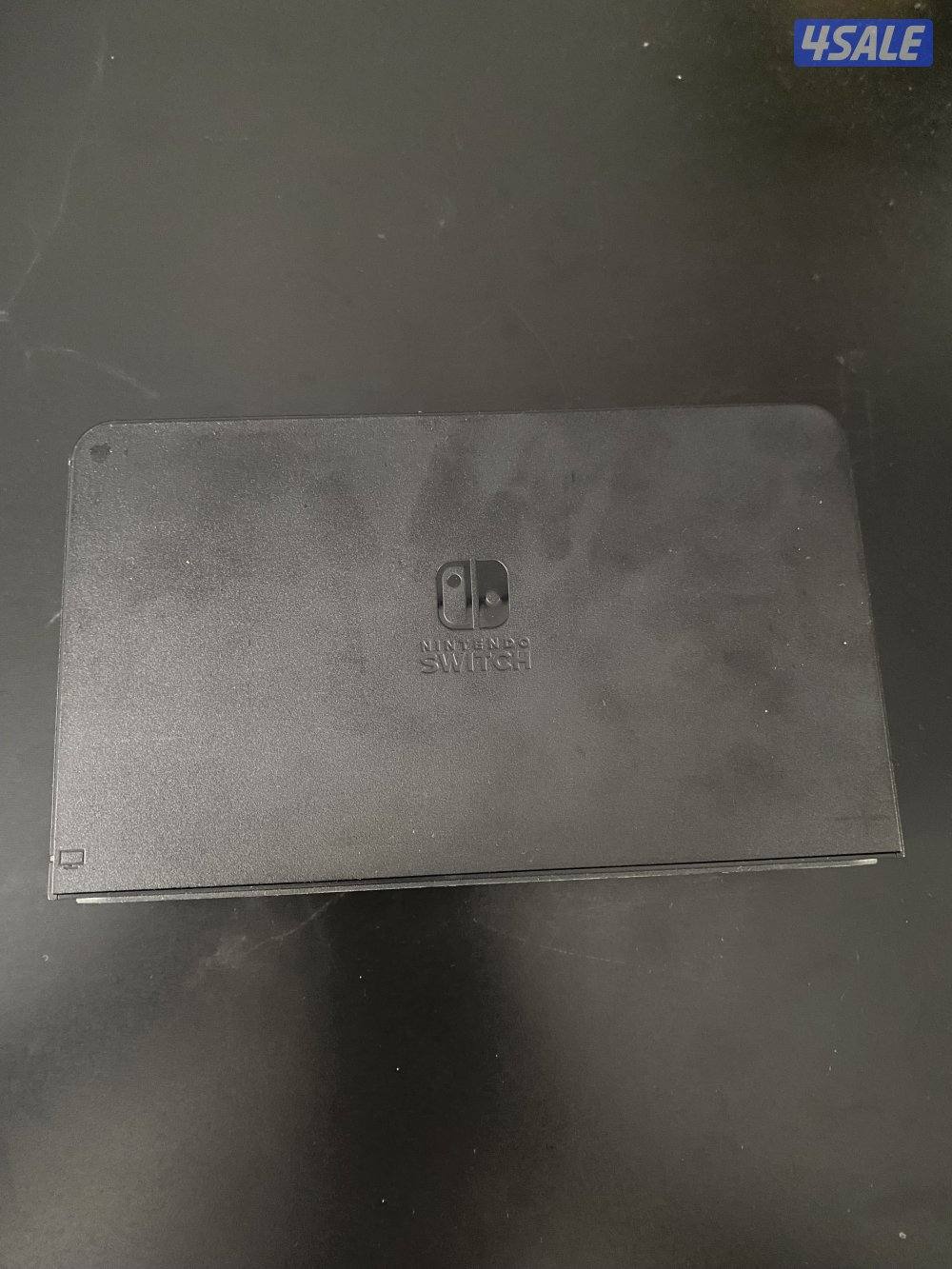 Nintendo Switch OLED Neon + 4 Games + Case – Excellent Condition11