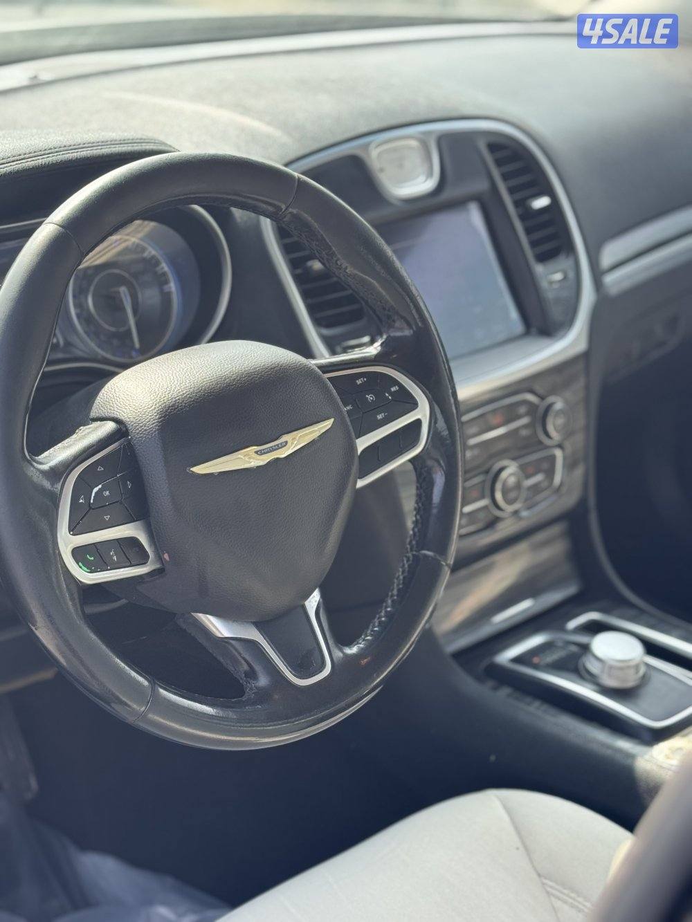 للبيع كرايزلر 2019 وكالة الملا3