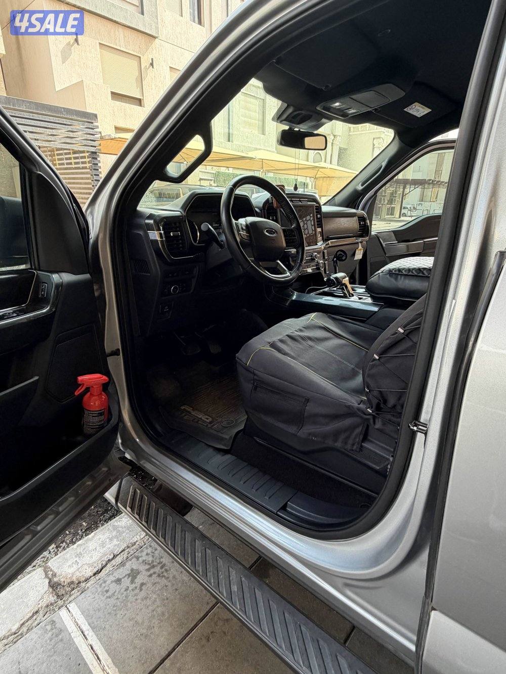 للبيع وانيت F150 FX4 موديل 2022 غمارتين وارد الغانم8