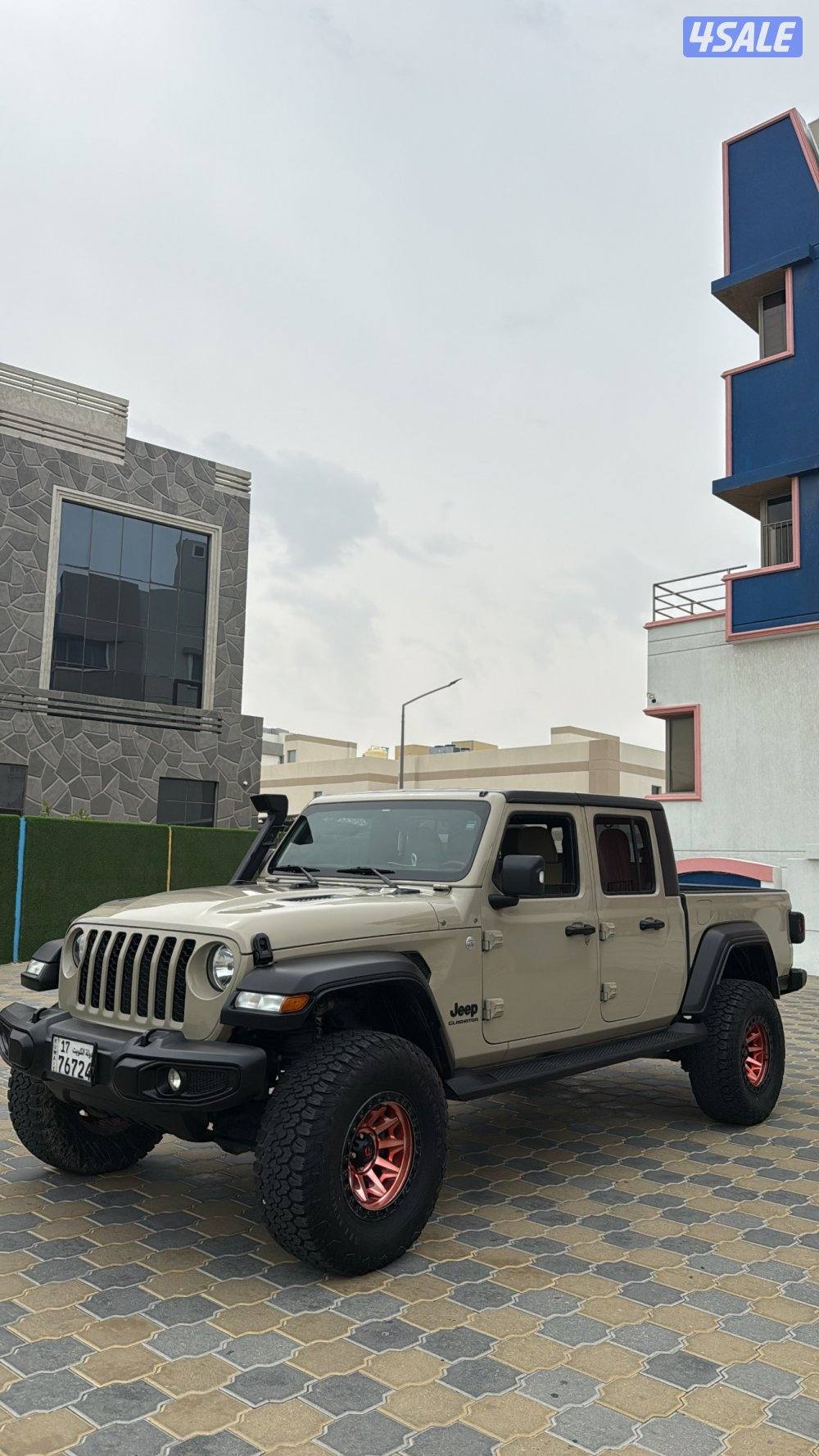 للبيع قلاديتر 20200