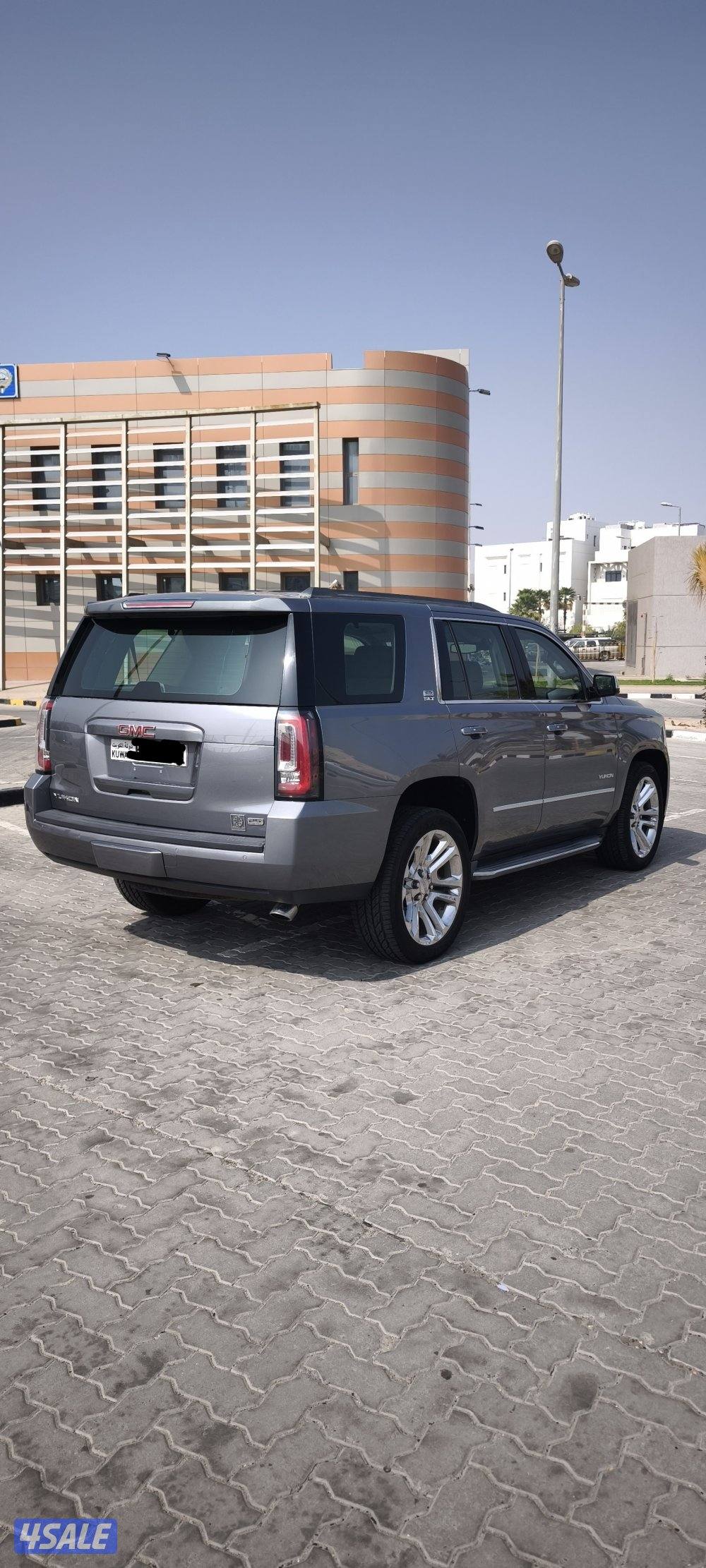 يوكن موديل SLT 2018 نظيف جدا8