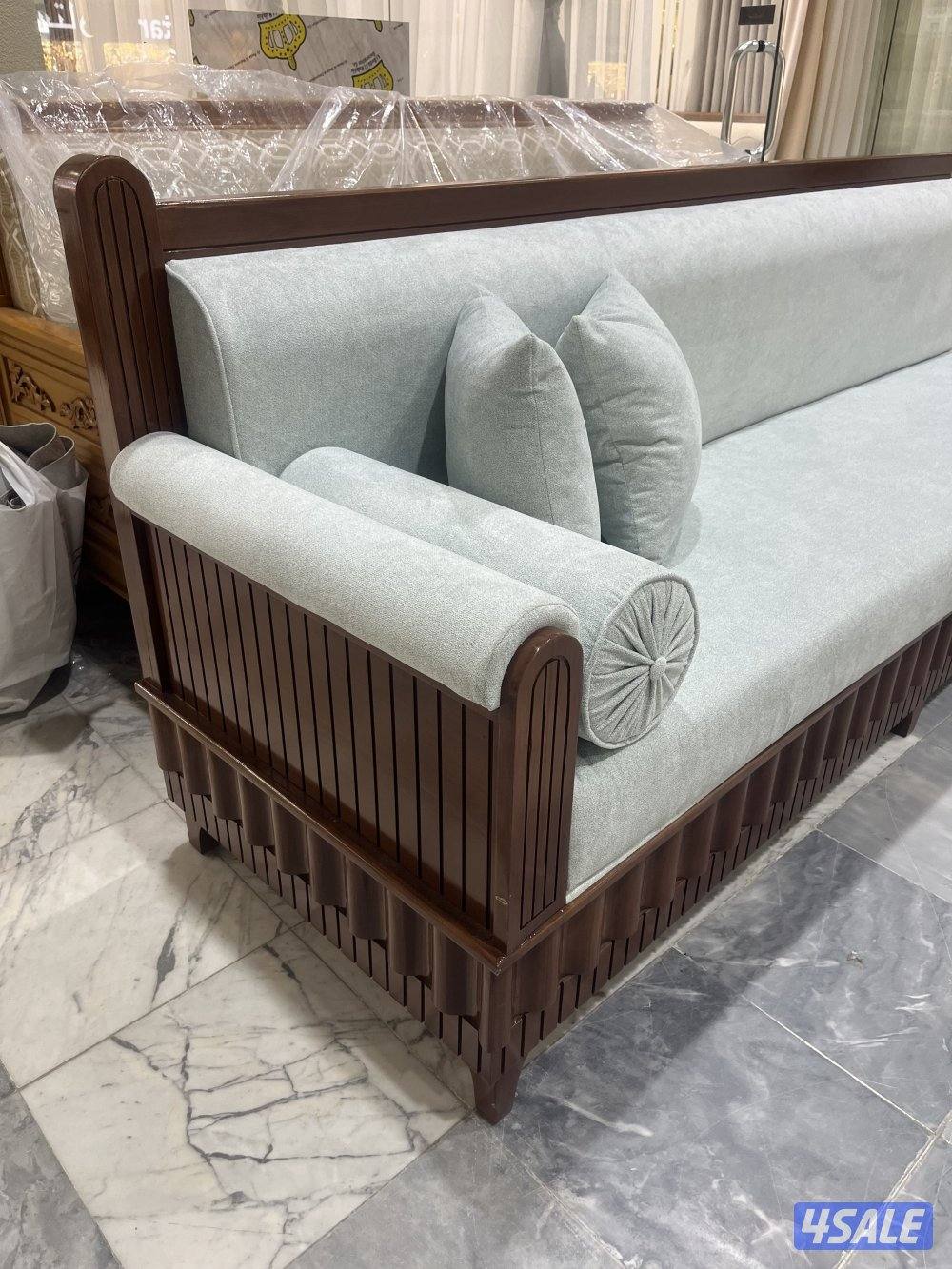 الفروانيه الضجيج مجمع غاليرا باب٢/٥محل قصر روفان ارضى بجوار بو خمسين ل7