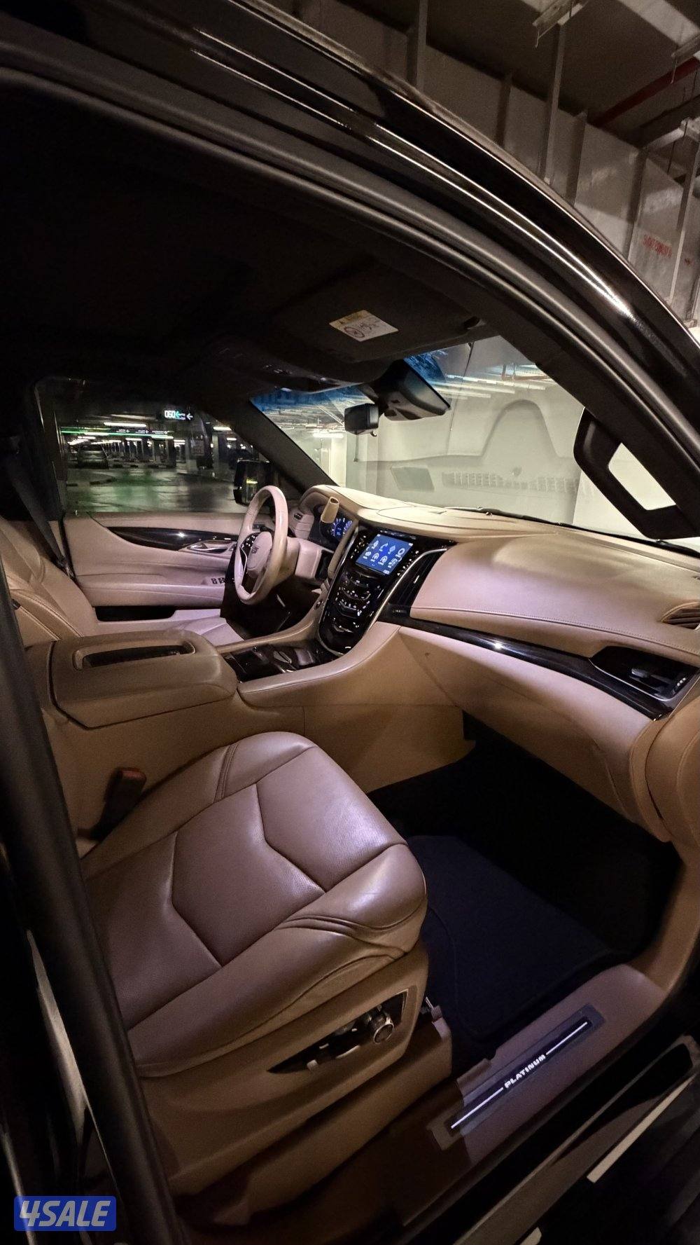 للبيع اسكاليد بلاتنيوم 2018 المالك الاول5