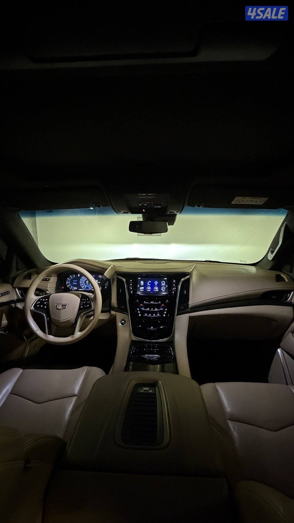 للبيع اسكاليد بلاتنيوم 2018 المالك الاول6