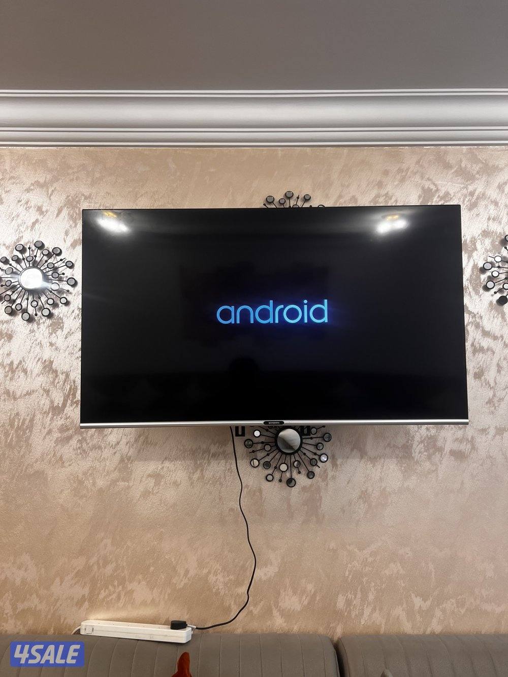 للبيع تلفزيون ذكي كل شي فيه3