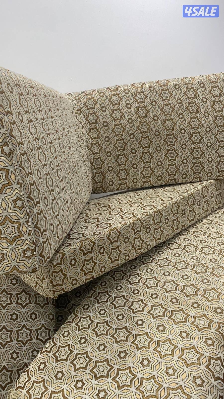 بيعة سريعة جلسات ارضية نظااف كاملين مع التكايات،،،،،،،،،،،،،5