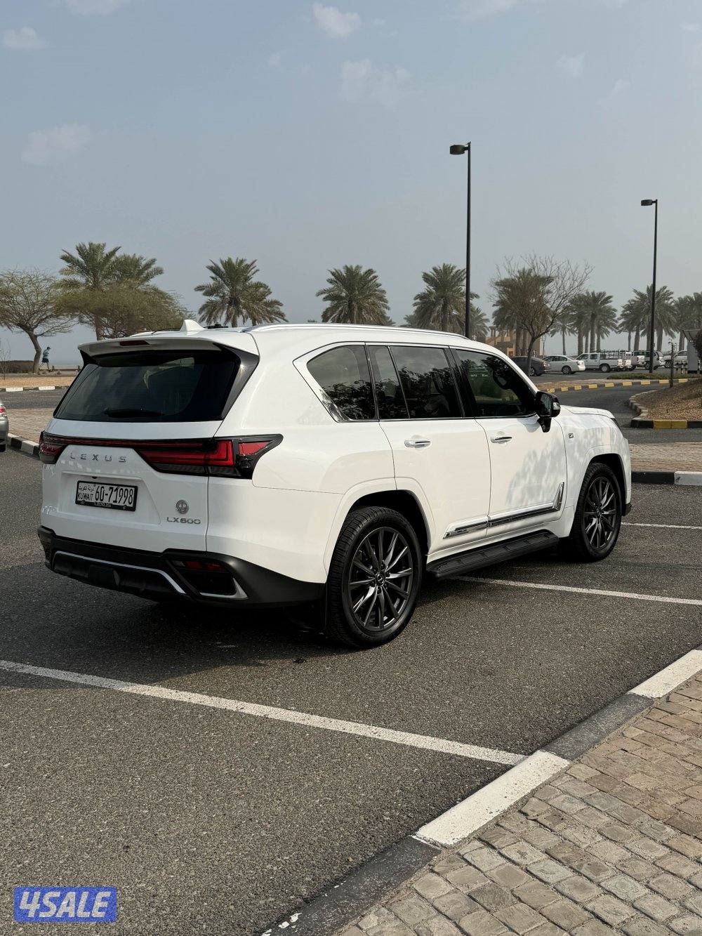 لكزس اف سبورت مديل 2022 ماشي 80 الف1