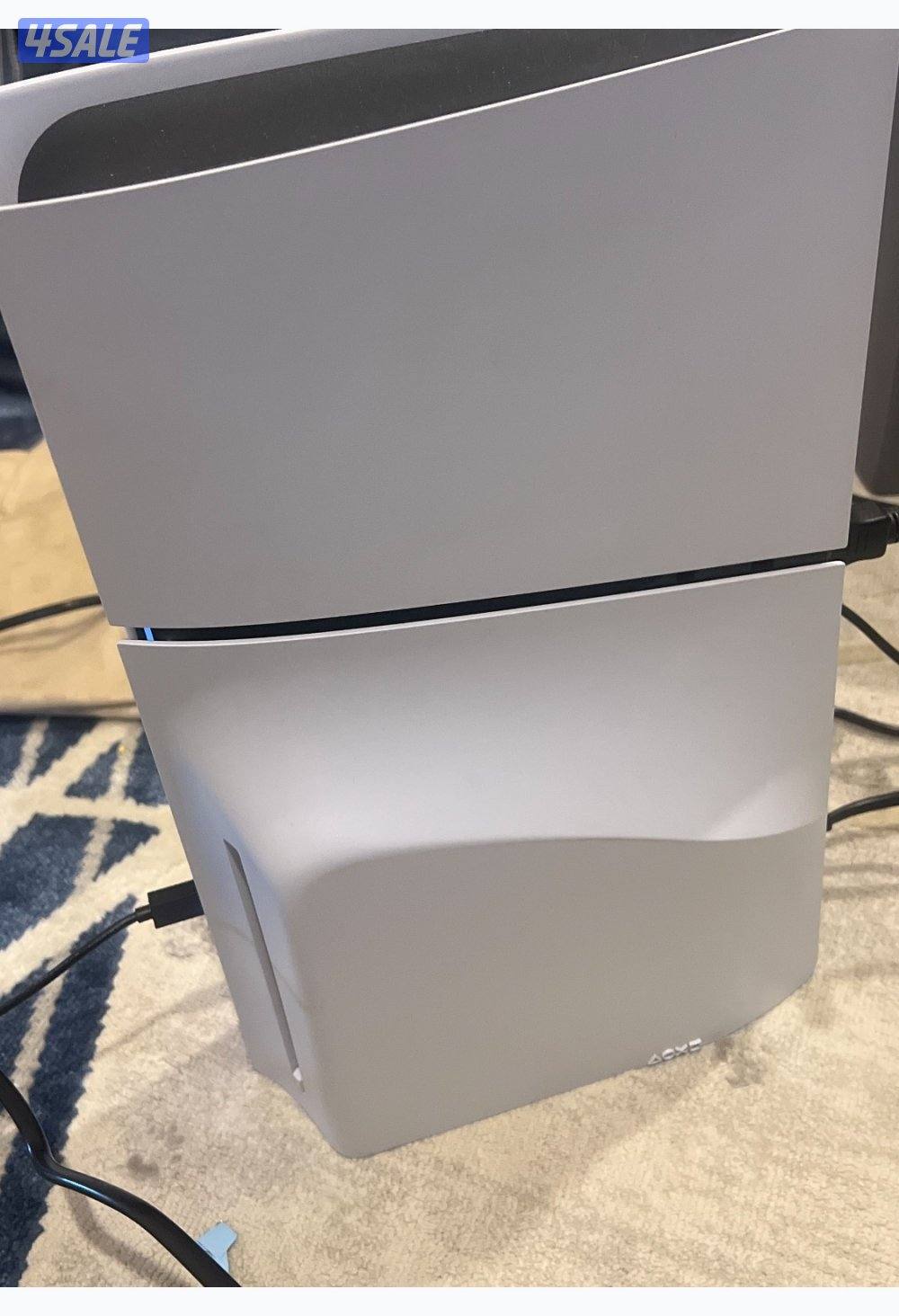 شاشه وبلايستيشن ويدتين للعلم الابدان اصليه والبليستيشن جديده3