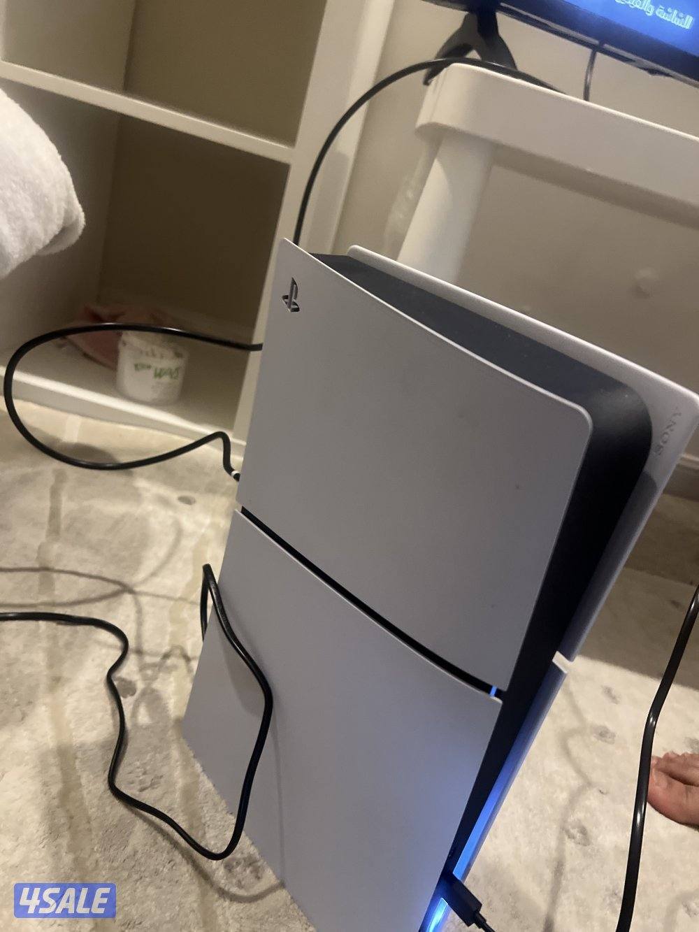 شاشه وبلايستيشن ويدتين للعلم الابدان اصليه والبليستيشن جديده5