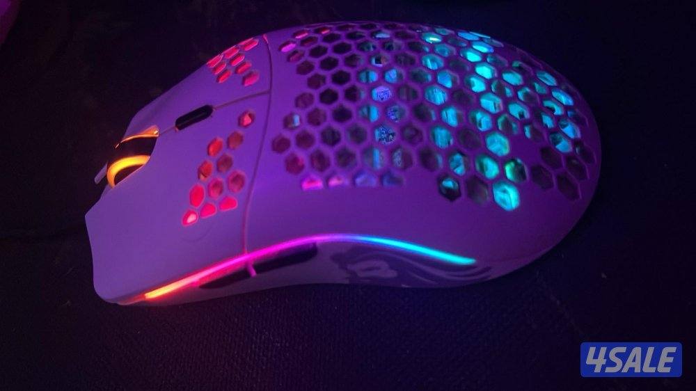 للبيع اكسسوارات pc شغالين ونضاف على سوم1