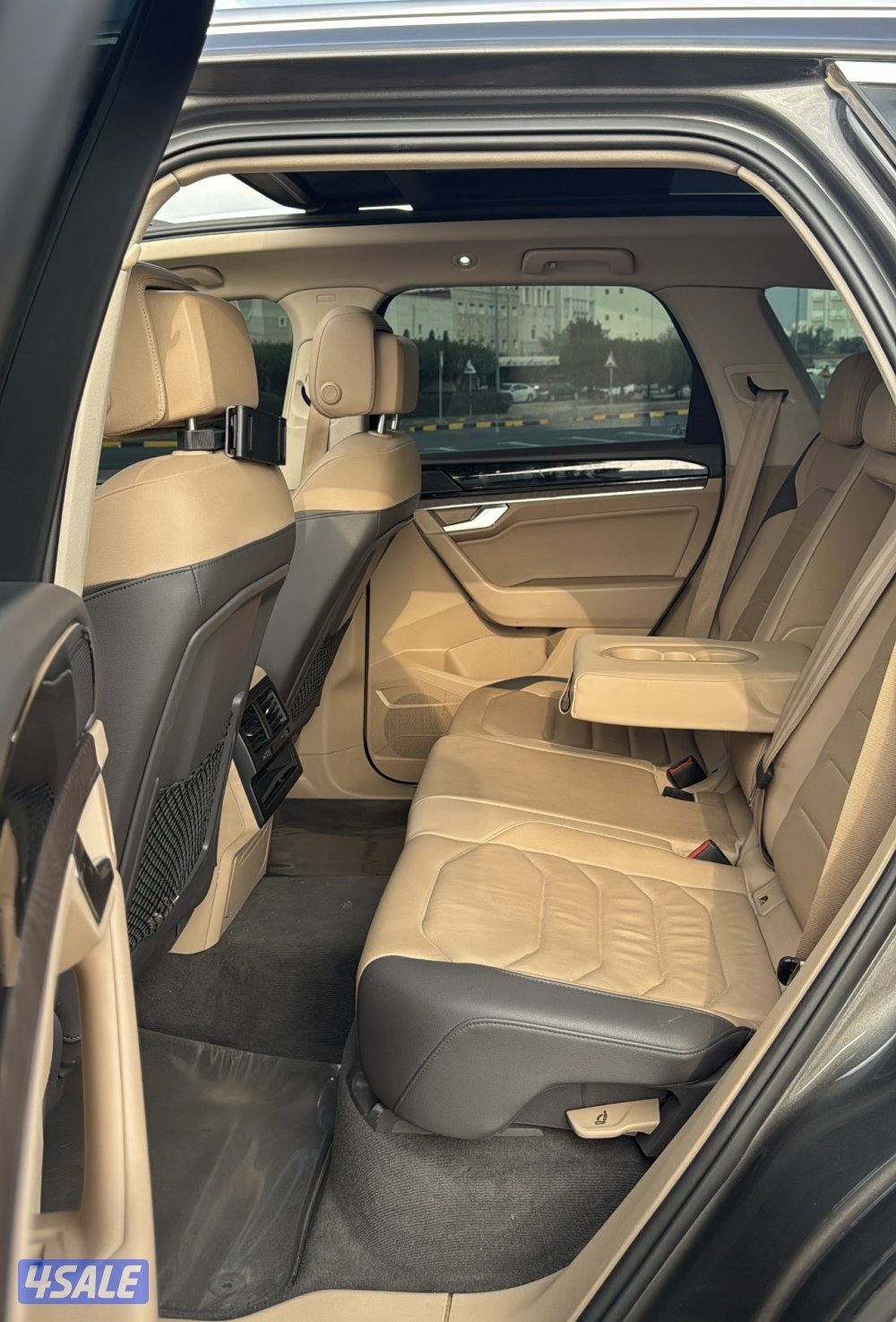 للبيع جيب طوارق موديل 2019 بحاله الوكاله كامل المواصفات ماشي 190 الف4