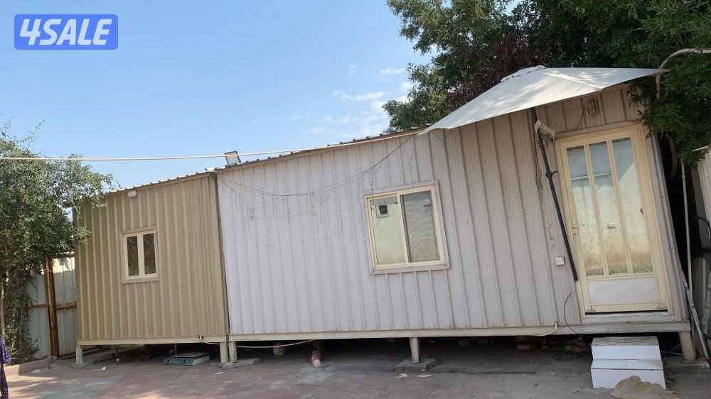 للبيه شاليهين مفتوحين على بعض نظااف مع حمام0