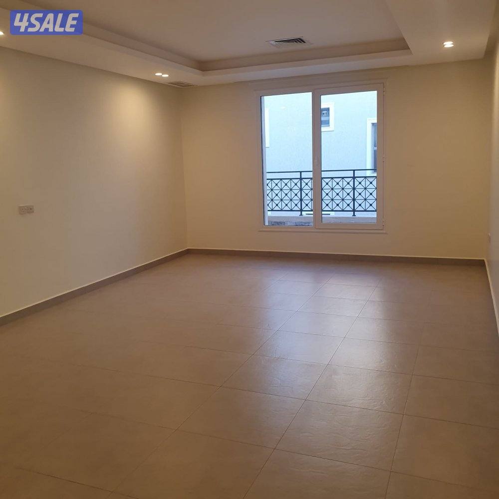 للإيجار بصباح شقتين جديدة ومكاتب تجارية بحولي1