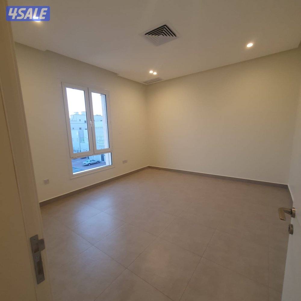 للإيجار بصباح شقتين جديدة ومكاتب تجارية بحولي3