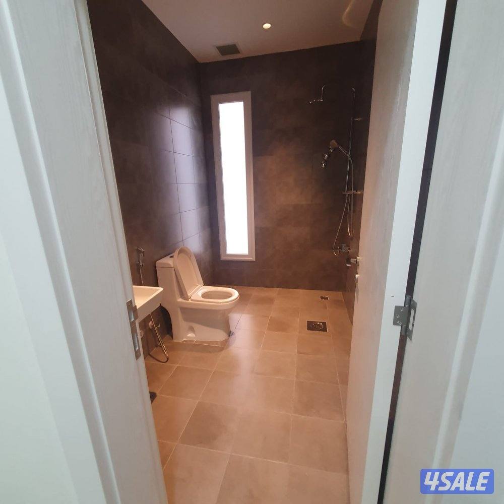 للإيجار بصباح شقتين جديدة ومكاتب تجارية بحولي8