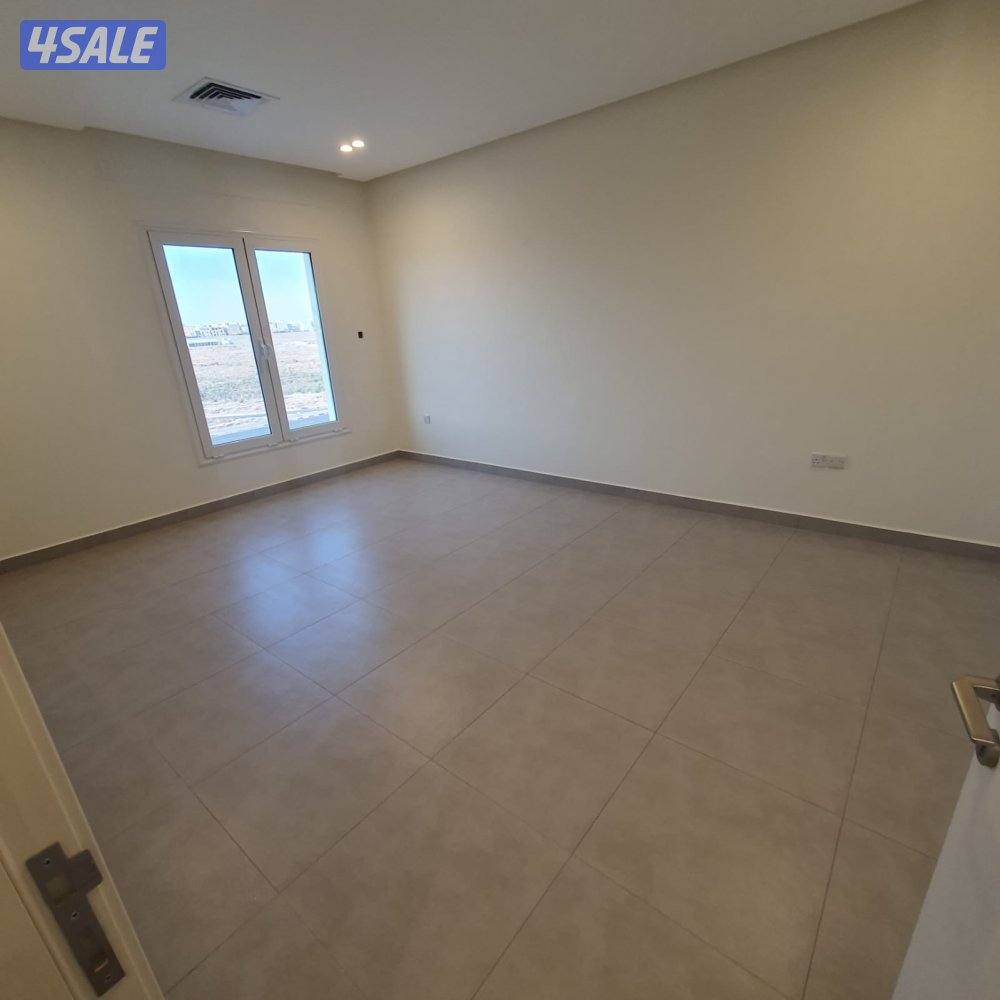 للإيجار بصباح شقتين جديدة ومكاتب تجارية بحولي10