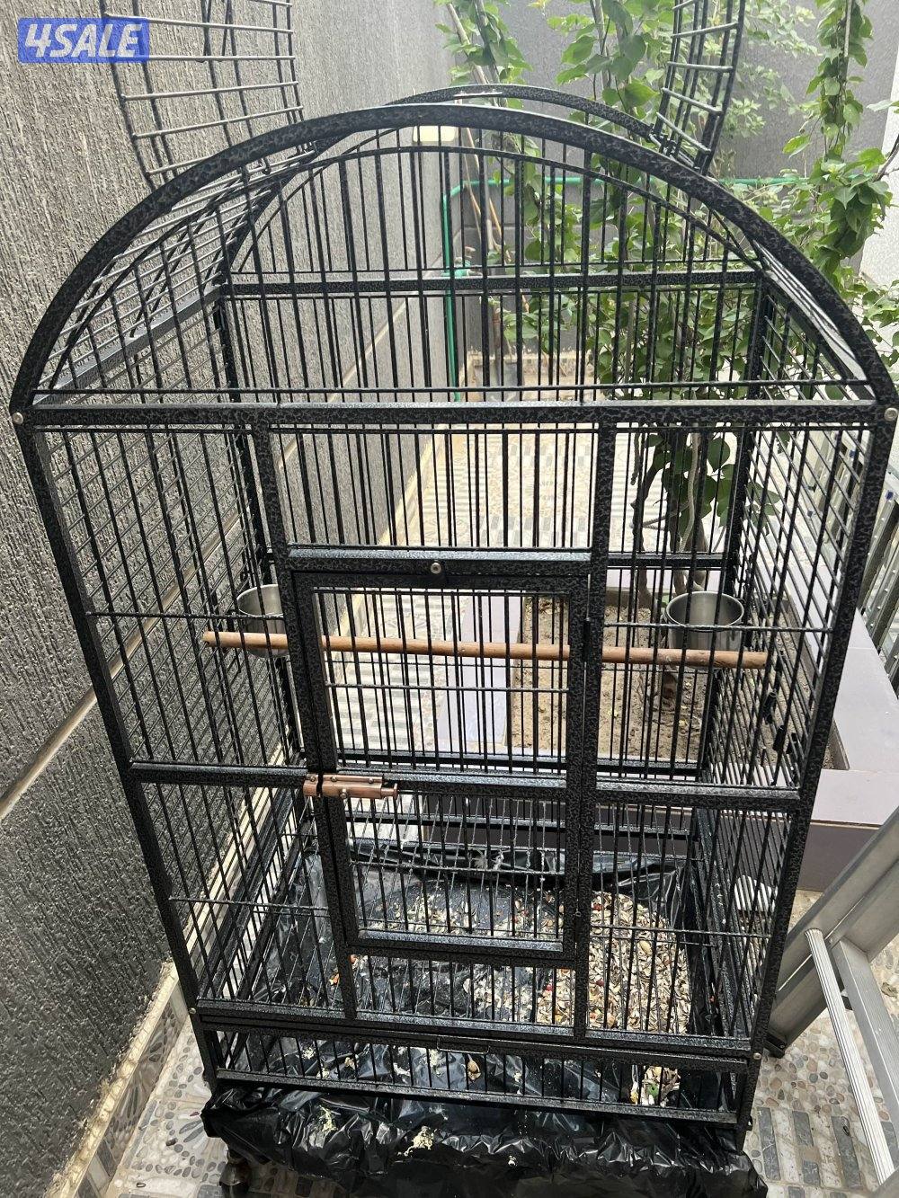 للبيع قفص كبير يصلح للطيور الناطقه1