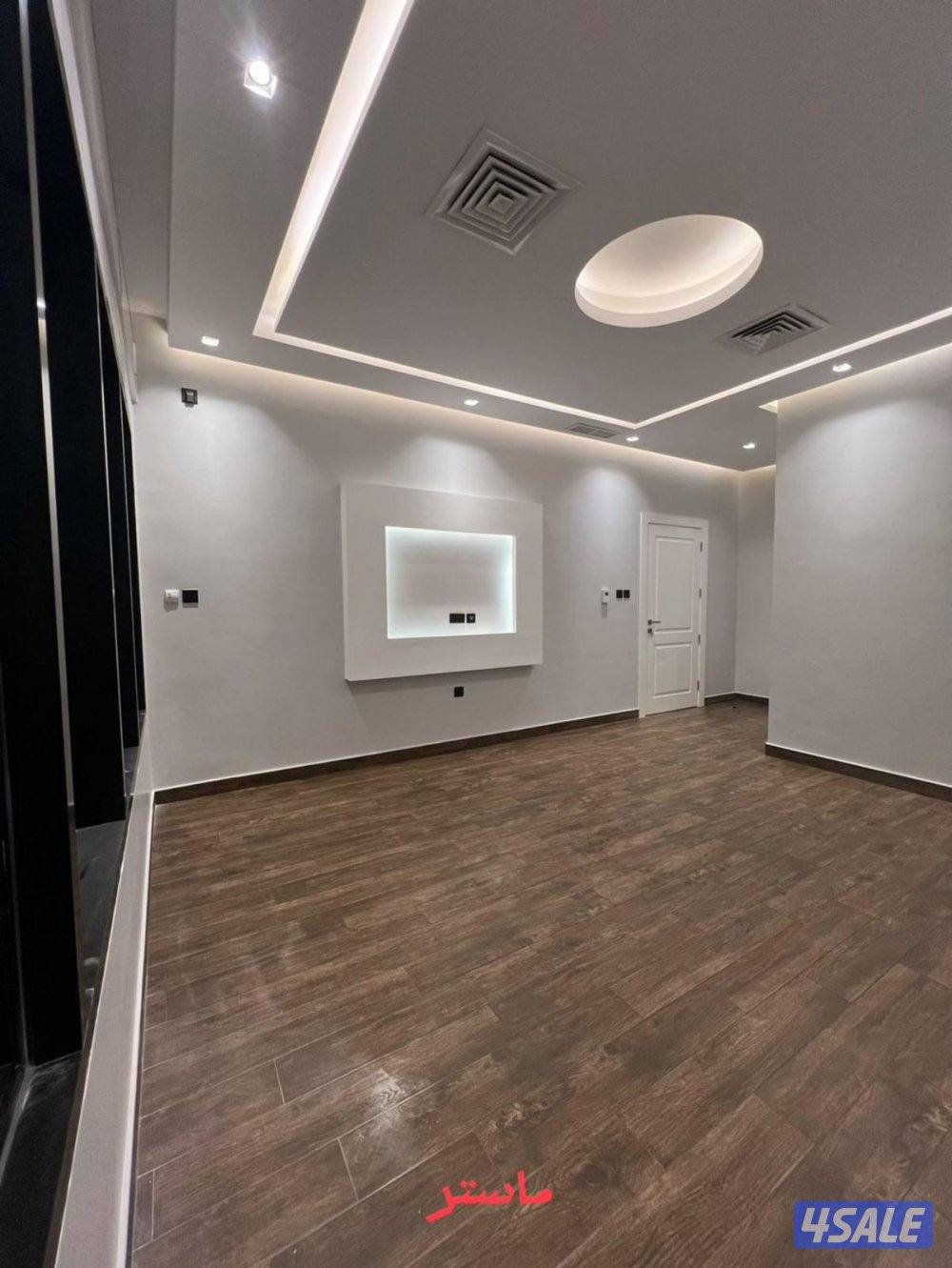 شقه للايجار مميزة ٣غرف واحد غرفه مستر وغرفتين حادم حمامه  شهرين مجانا6