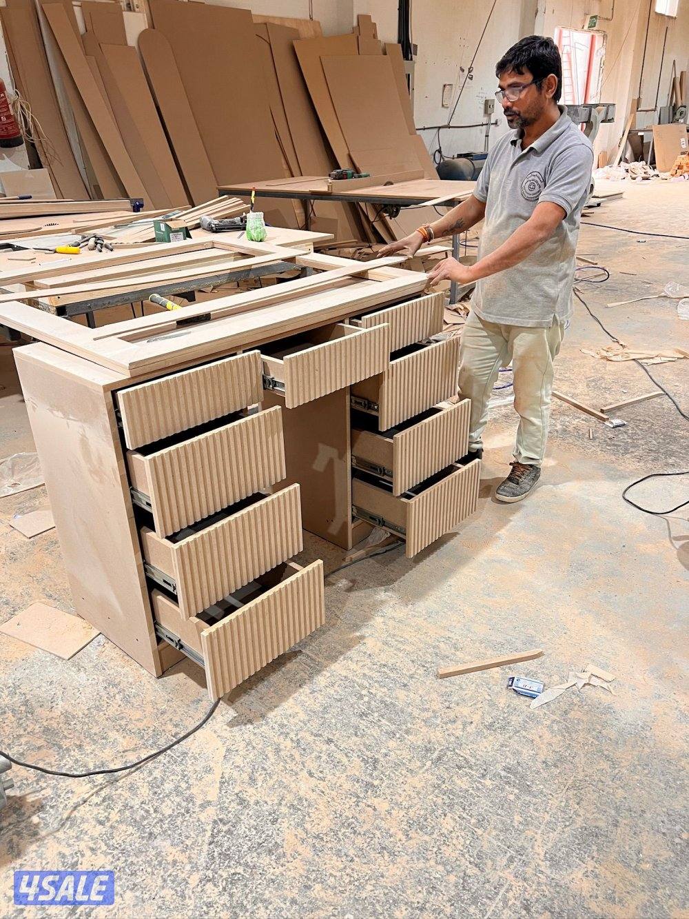 نجار باكستاني فك والتركيب قفال شرشوب شغل جديد وقديم نجاره سله المنيوم1