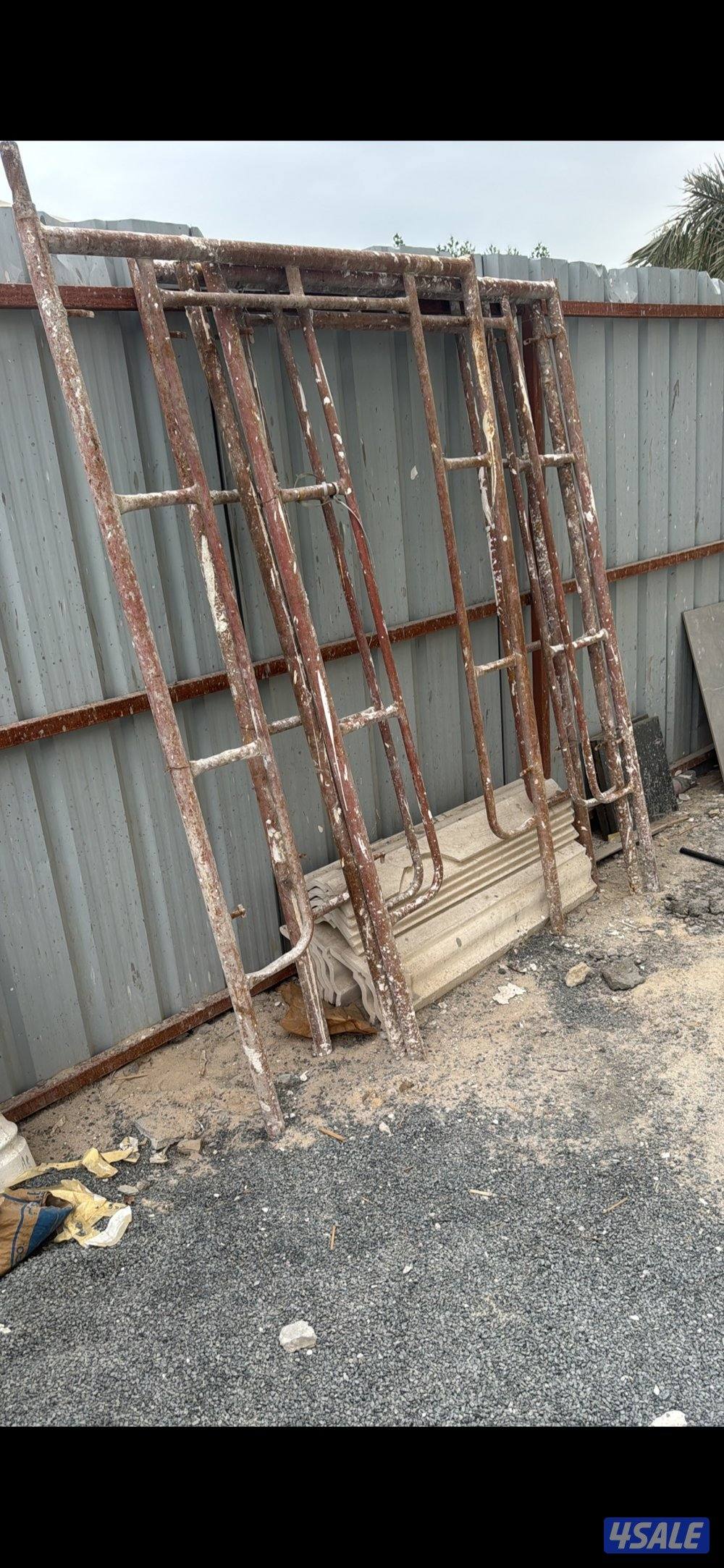 نشتري جميع أنواع السكراب حديد المنيوم نحاس شاليهات مضلات حمامات فيبر4