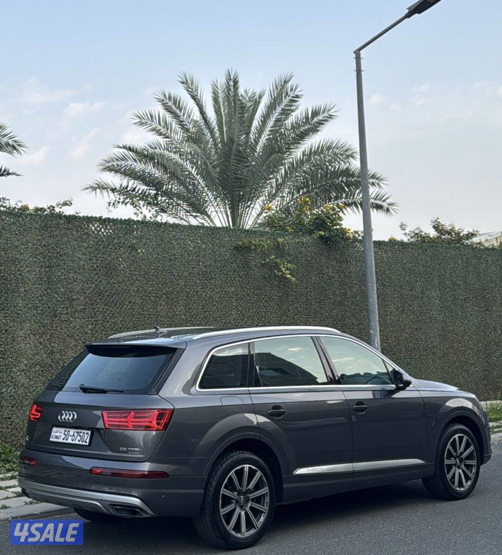 اودي Q7 بحالة الوكاله4