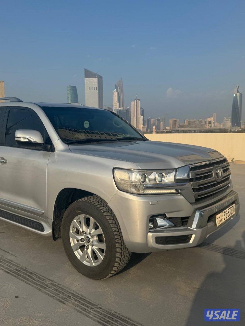 للبيع لاندكروزر GXR 2018 /V81