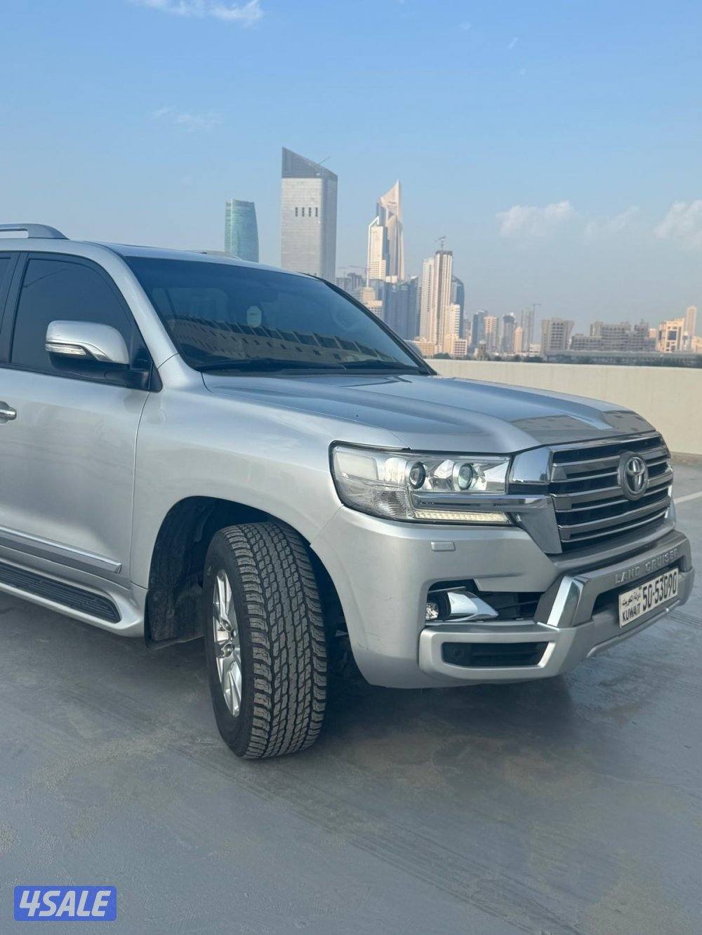 للبيع لاندكروزر GXR 2018 /V810