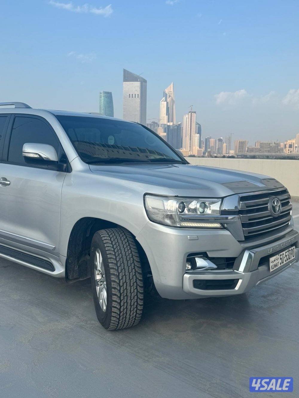 للبيع لاندكروزر GXR 2018 /V812