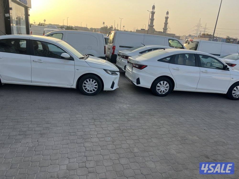 للبيع عدد 6 يارسات موديل 20231