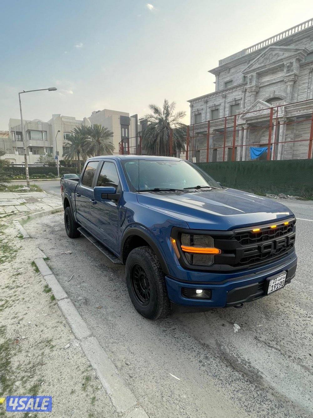 للبيع وانت فورد fx4 موديل ٢٠٢٤ المالك الاول0