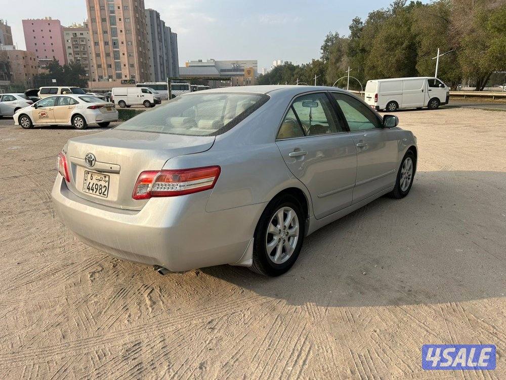 تويوتا كامري ٢٠١١ بحالة ممتازة1