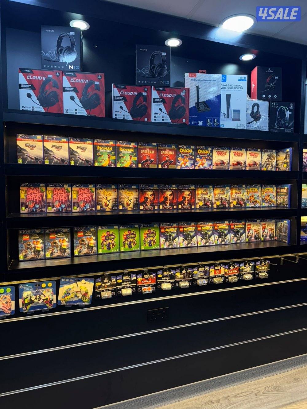 محل بلايستيشن 5،4 وملحقاتها2