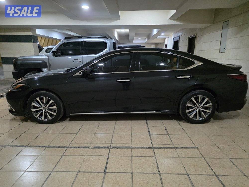 لكزس ES350 تحت الكفاله موديل 2021
وكاله الكويت  
تحت الكفاله 
ماشي ٤٧8