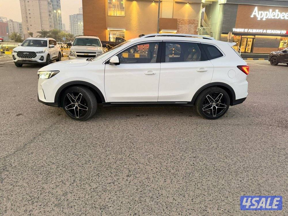 سياره MG RX5 بحاله نادره5