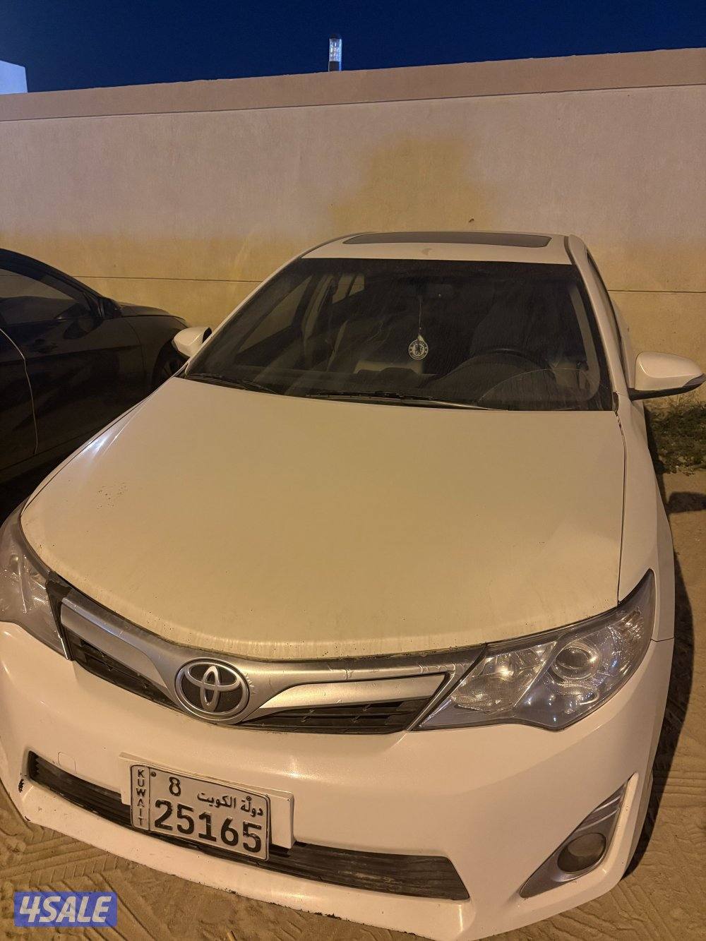 كامري موديل 2015 ماشي 318 الف  فل اوبشن الفحص موجود لايدق الا الصامل0