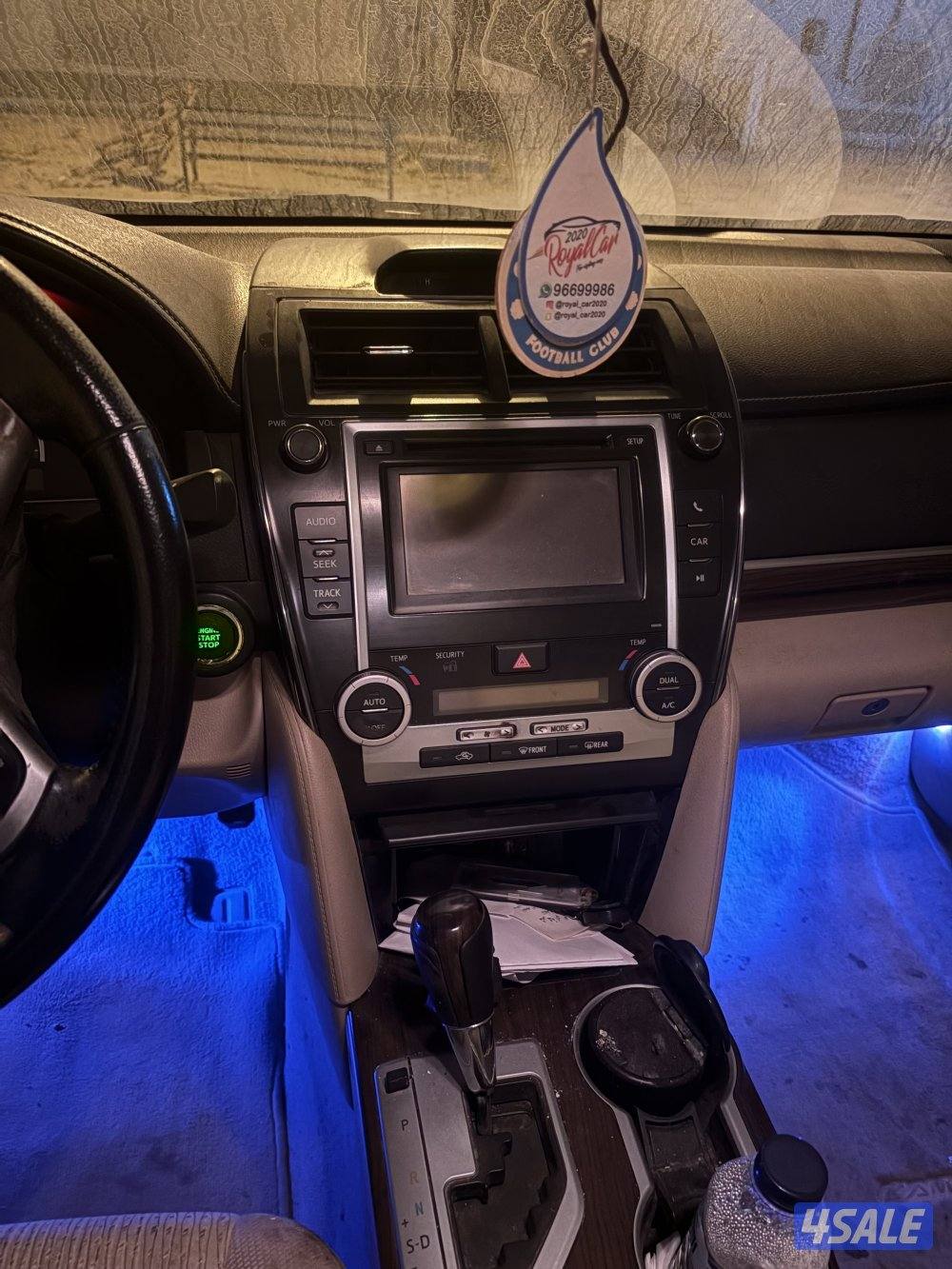 كامري موديل 2015 ماشي 318 الف  فل اوبشن الفحص موجود لايدق الا الصامل1