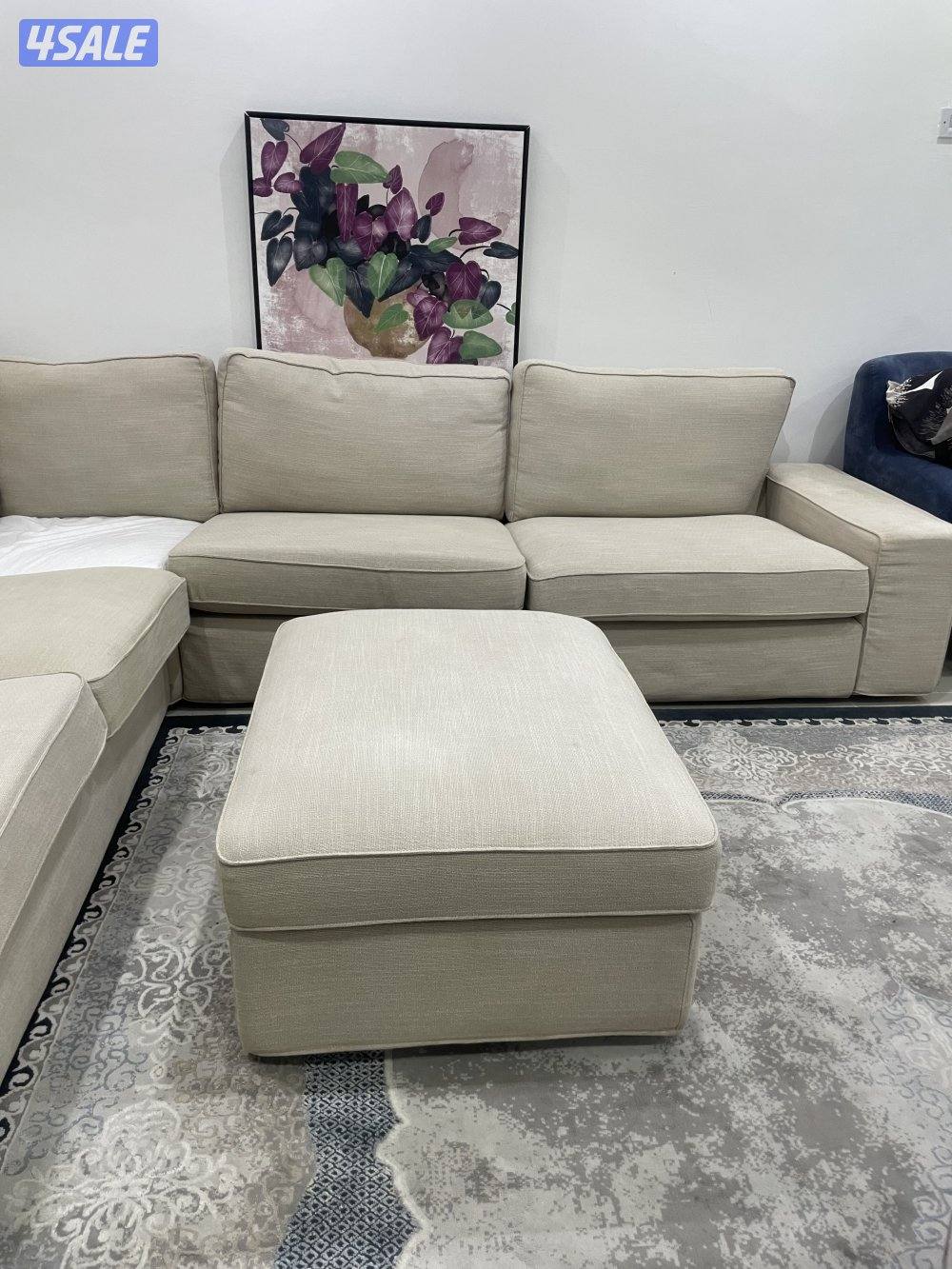 كنبات من ايكيا اللون بيج مع كنبة تخزين ٥ مقاعد ..0