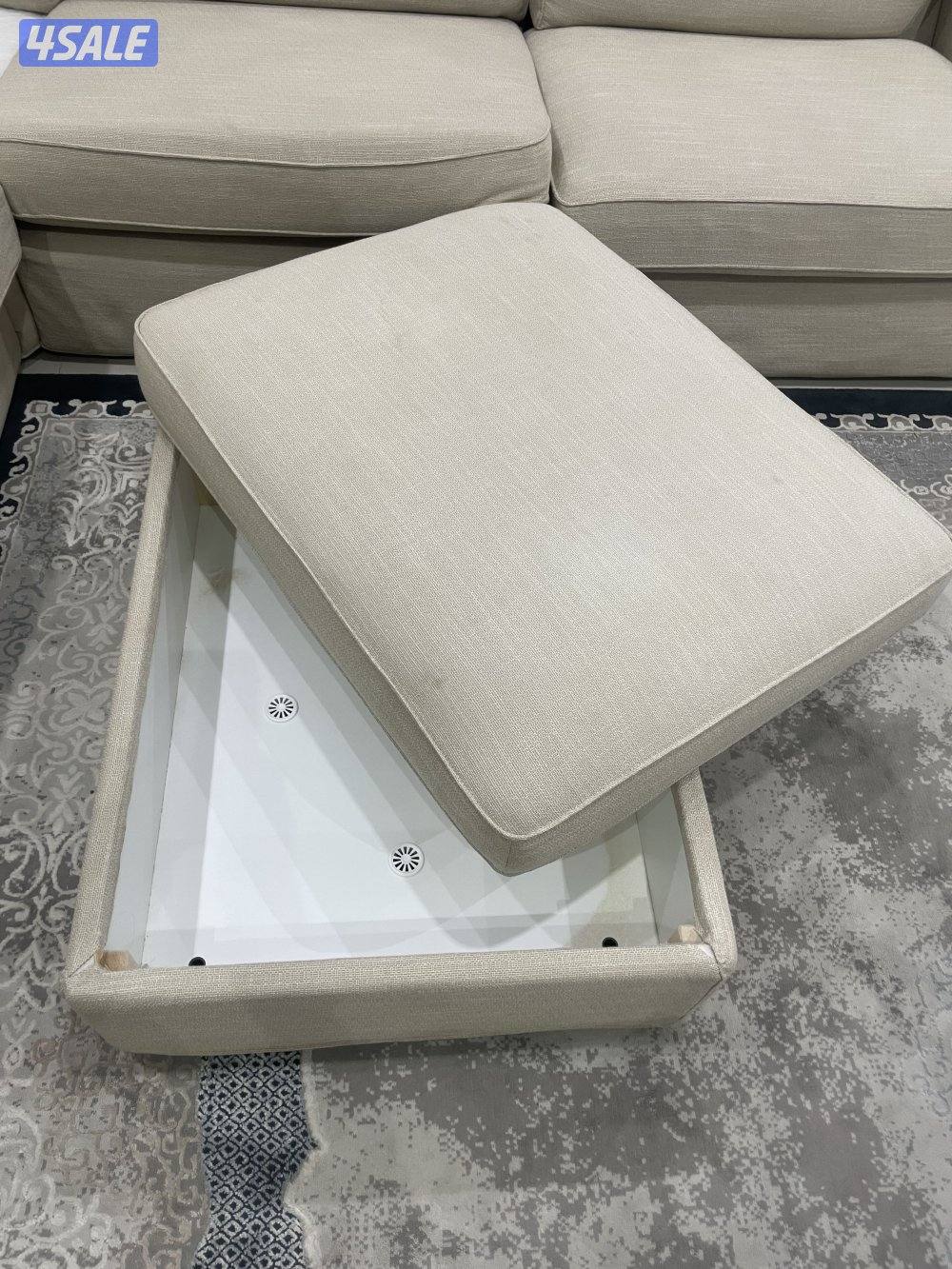 كنبات من ايكيا اللون بيج مع كنبة تخزين ٥ مقاعد ..5