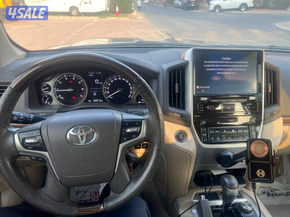 للبيع تويوتا لاندكروزر جراند تورنغ3