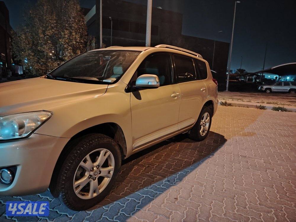 family used. full fresh. look new.original colour.original engine0