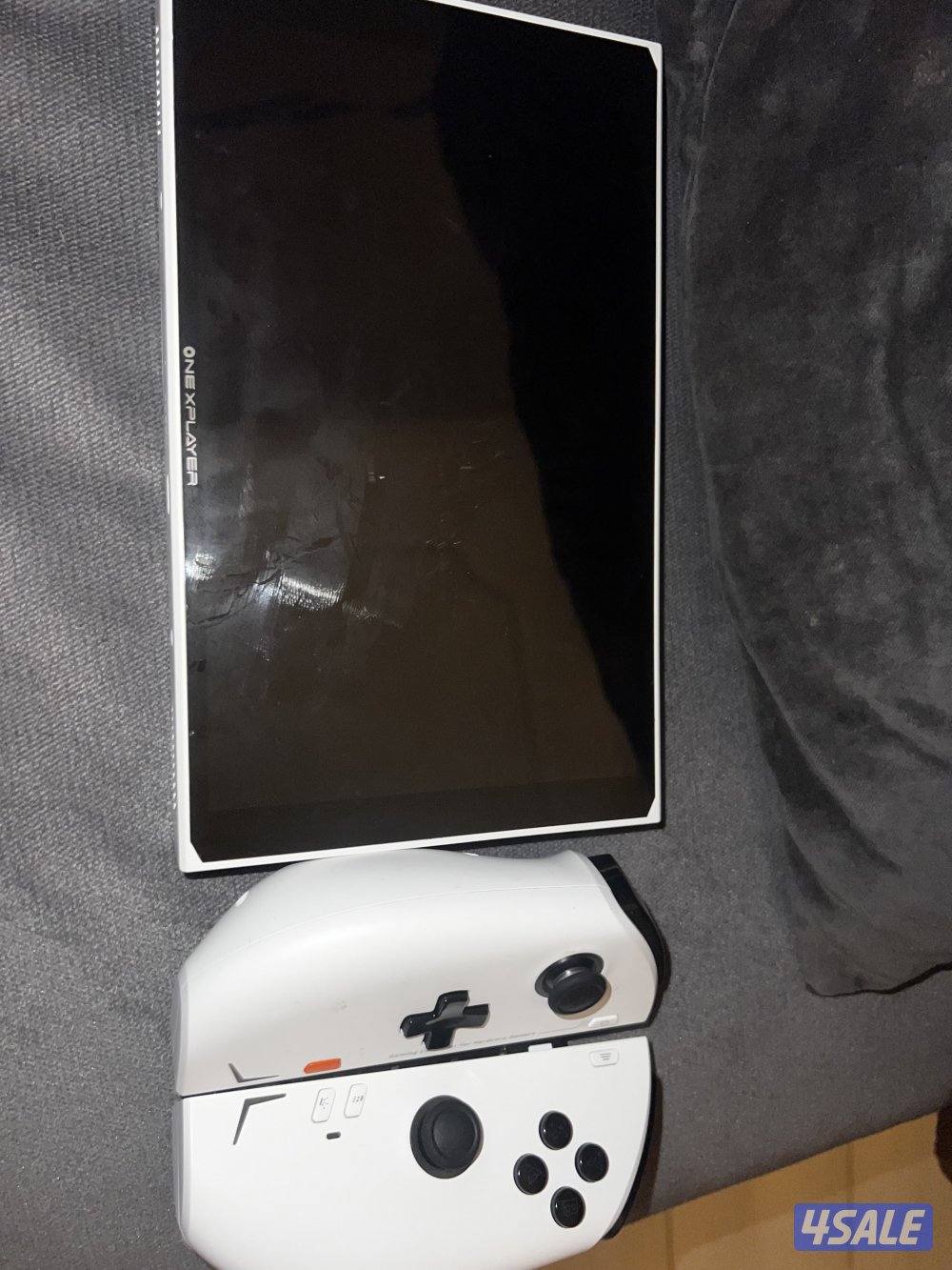 للبيع onexplayer قيمنيق pc محمول الجهاز نظيف حيلل وكلشي يديد فيه !!0