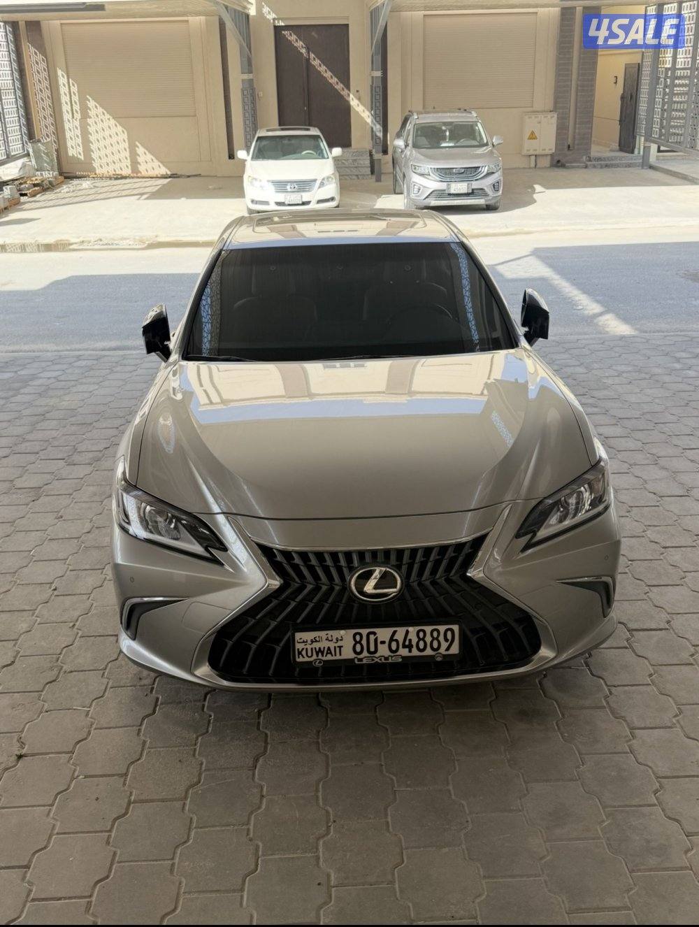 لكسز ES  3500