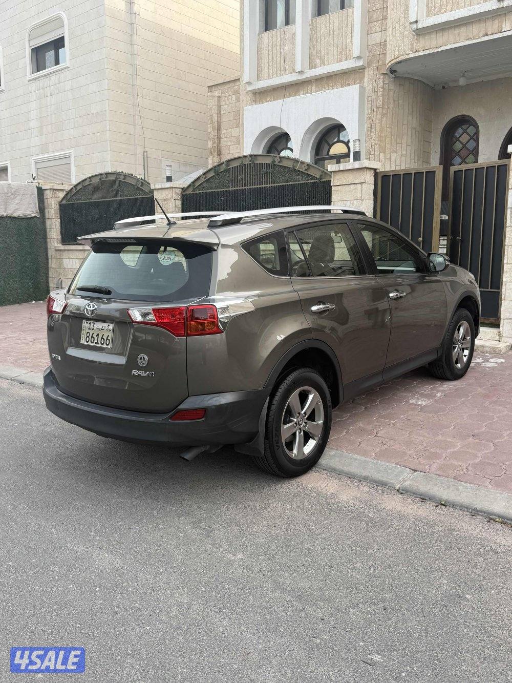 راف فور أعلى مواصفات موديل 2015 سيرفس وكالة6