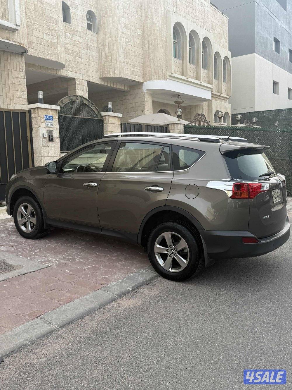 راف فور أعلى مواصفات موديل 2015 سيرفس وكالة10