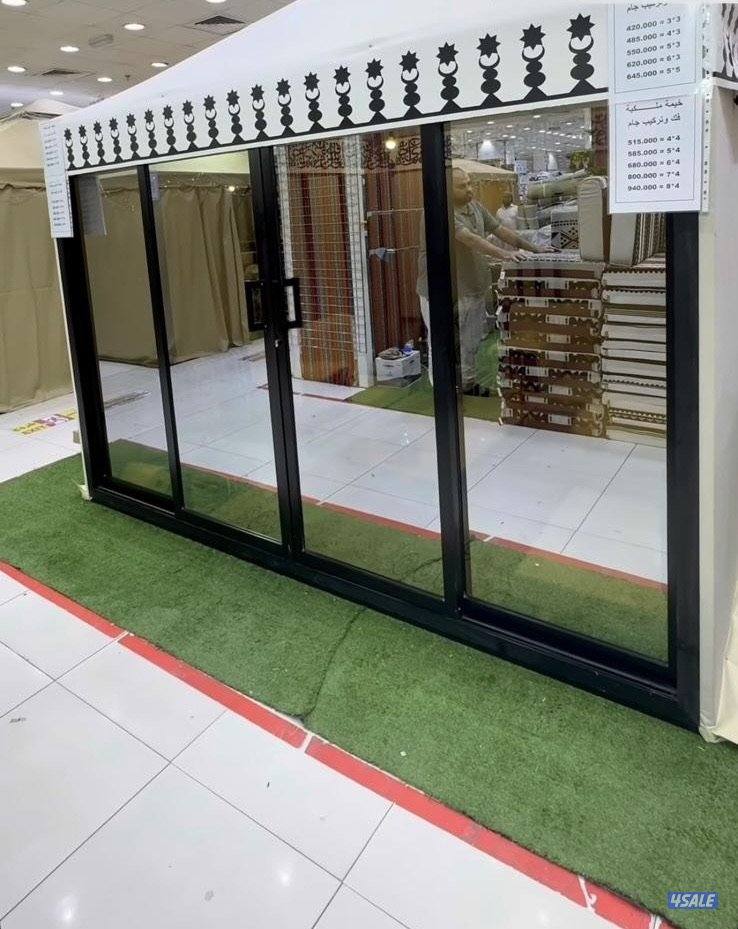 خيمه اثنين بثلاثه باب زجاجي مع أثاثها و زوليتها وباركيه لزق0