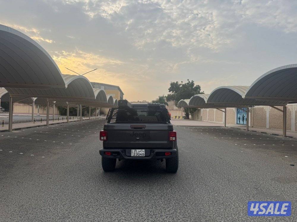 جيب قلاديتور ٢٠٢١0