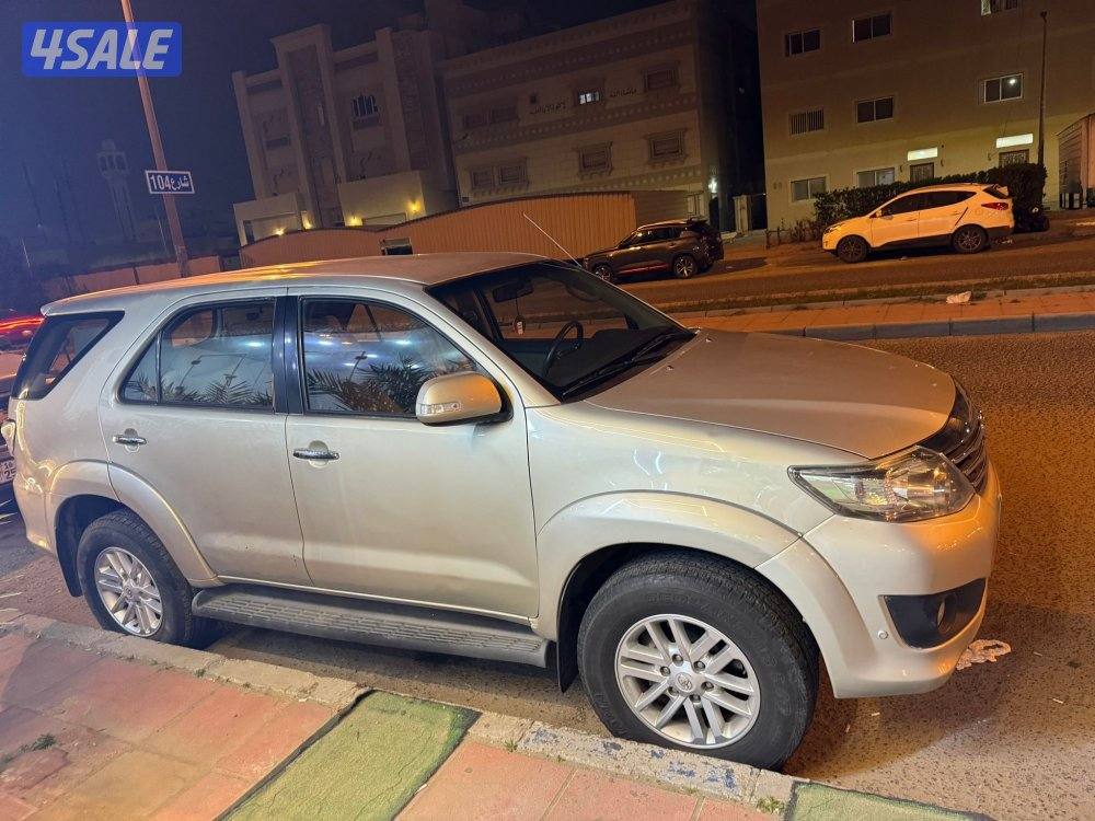 موديل 2012 شرط الفحص ماشي 130 صبغ وكالة سعر : 2800 هاتف :1