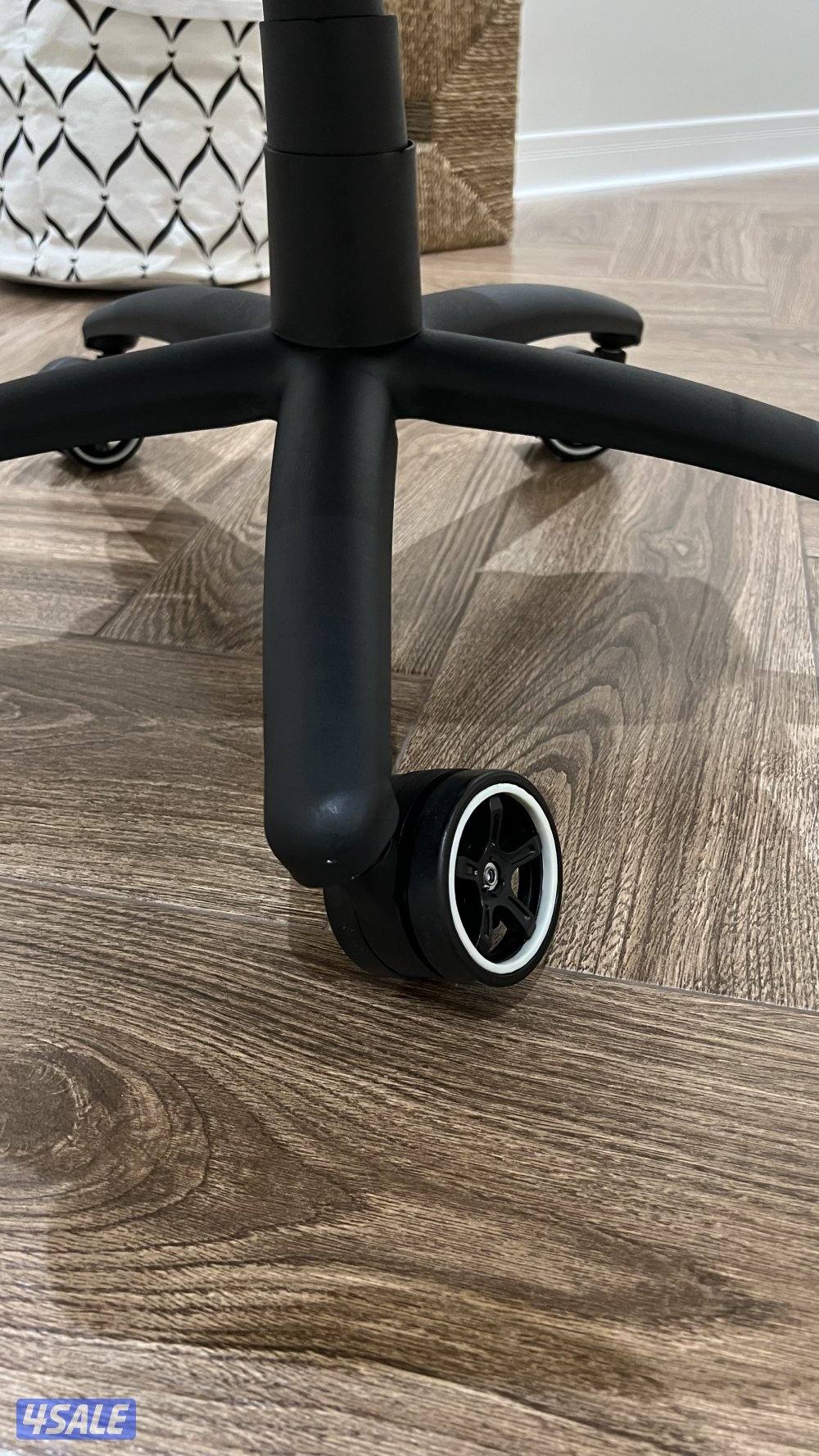 للبيع كرسي كورسير TC2003