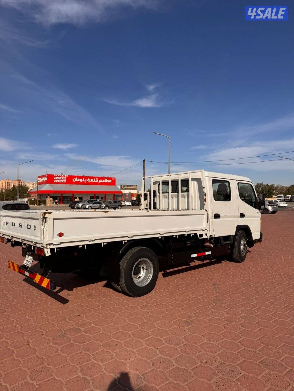 للبيع هاف لوري دبل كبينة موديل 2022 وارد الملا0